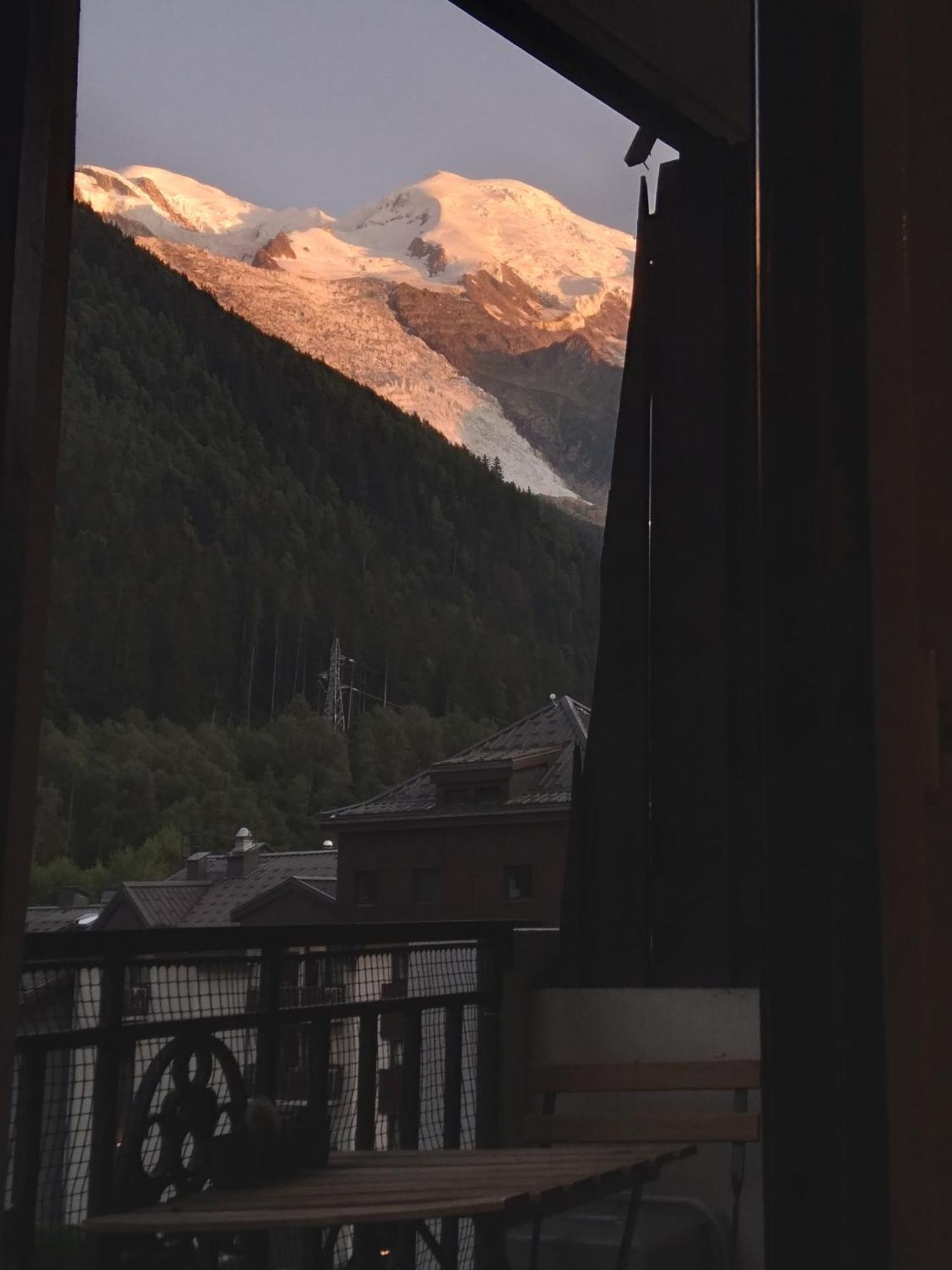 Cocon Douillet Au Pied De L'Aiguille Du Midi Daire Chamonix Oda fotoğraf